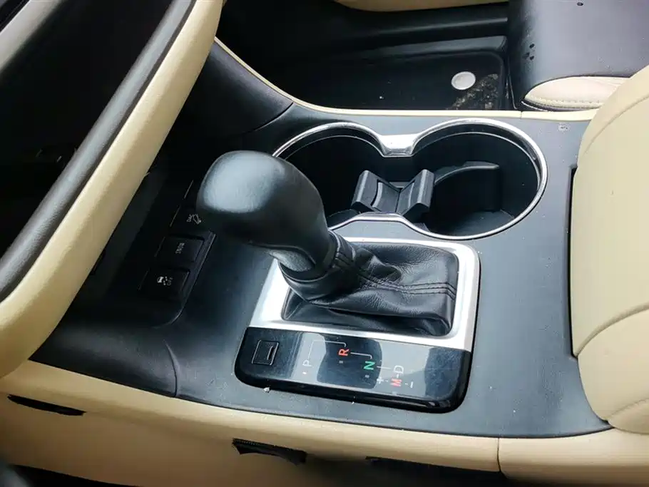 Toyota Highlander 2018 — фото 16