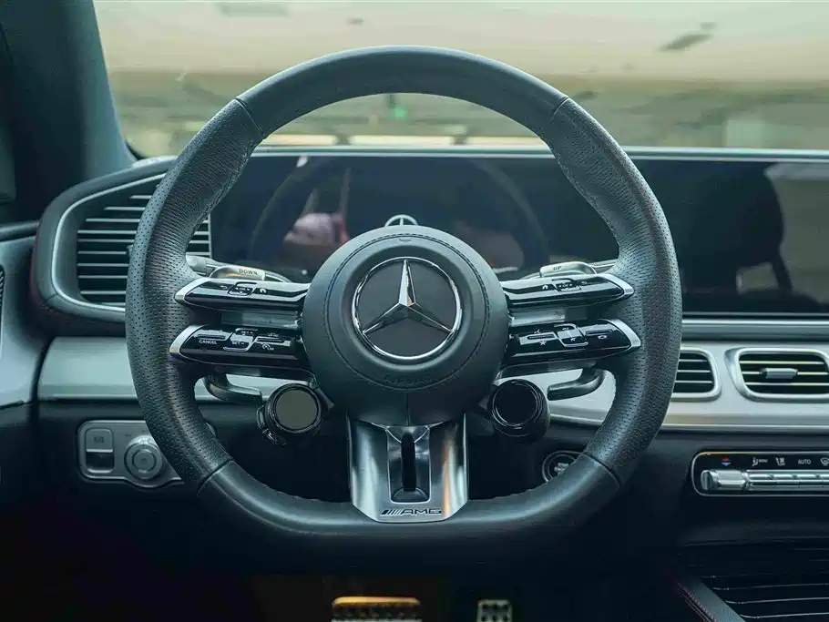 Mercedes-Benz GLE AMG 2024 — фото 16
