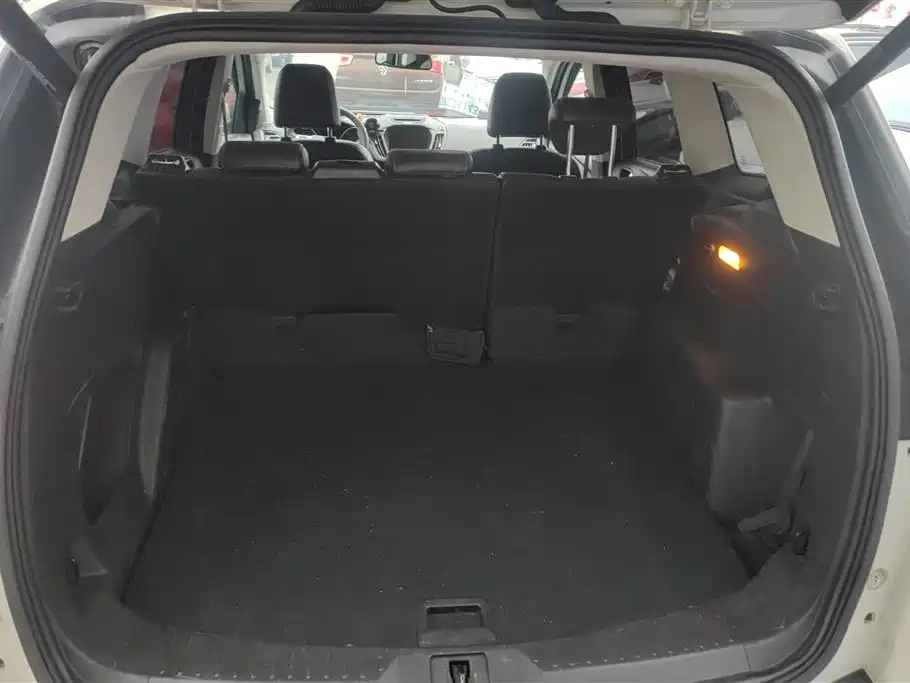 Ford Kuga 2015 — фото 4