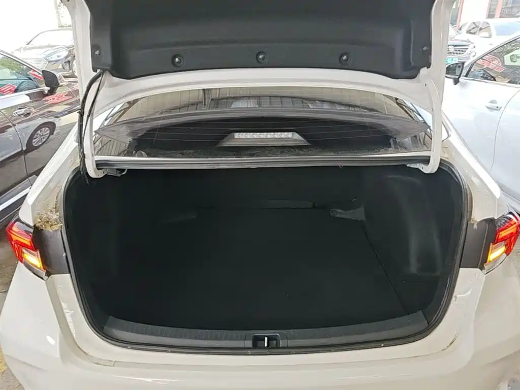 Toyota Corolla 2023 — фото 19