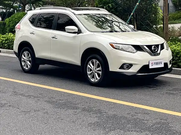 Nissan X-Trail 2015