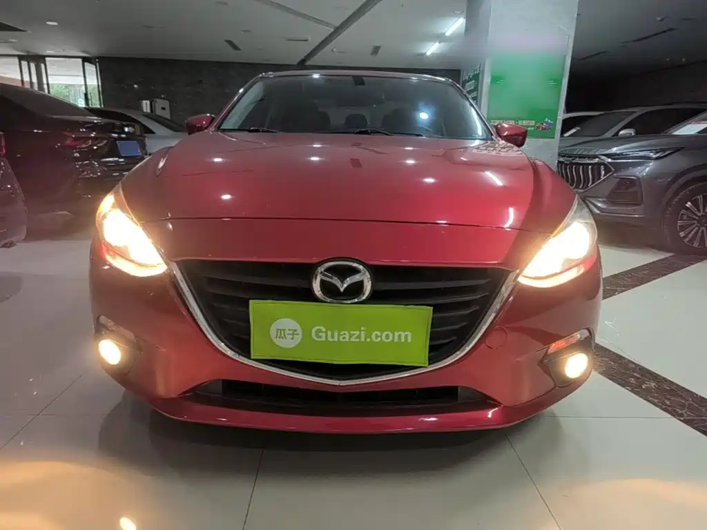 Mazda 3 Angkesela 2015
