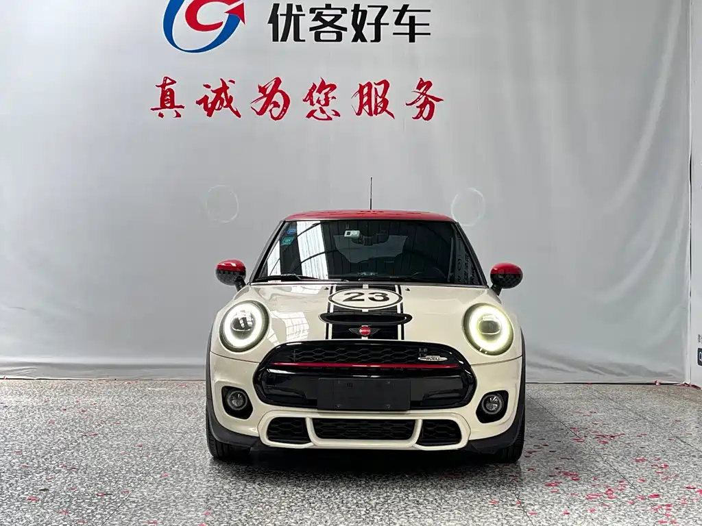 MINI MINI 2019