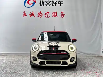 MINI MINI 2019