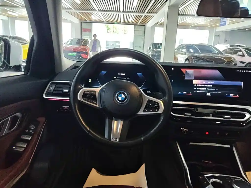 BMW i3 2023 — фото 11