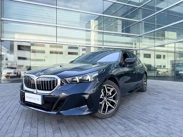 BMW 5 Series 2024