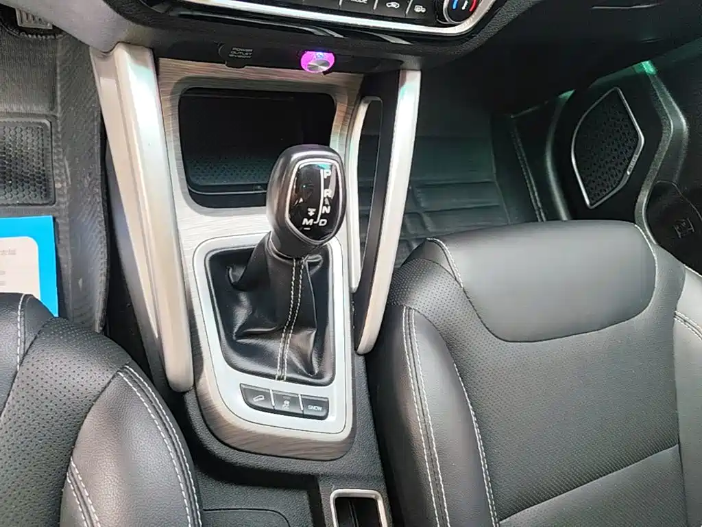 Geely Vision X3 2018 — фото 14