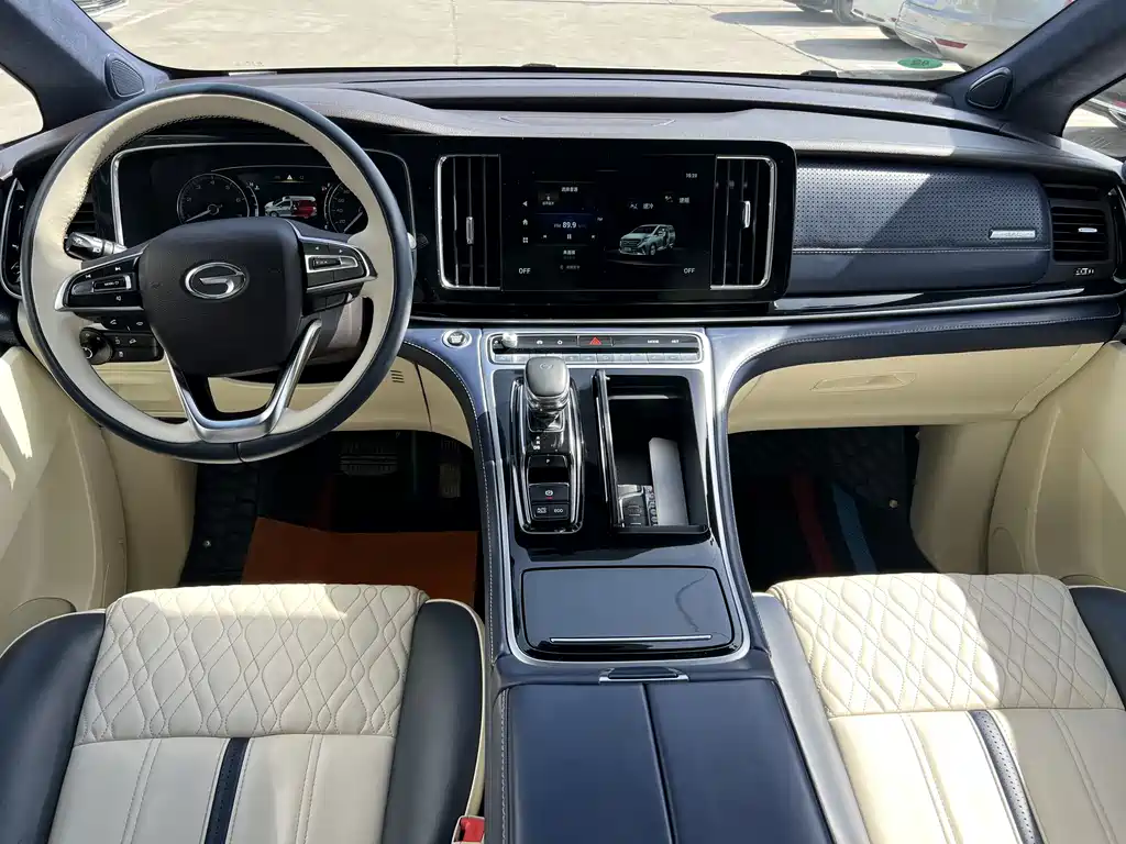 GAC Motor Trumpchi M8 2022 — фото 6