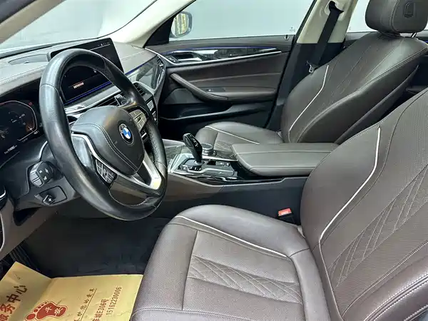 BMW 5 Series 2022