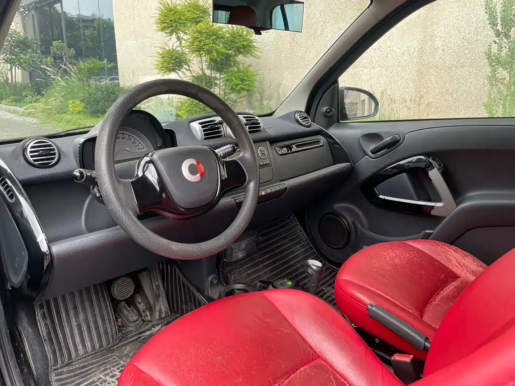 smart Fortwo 2015 — фото 11