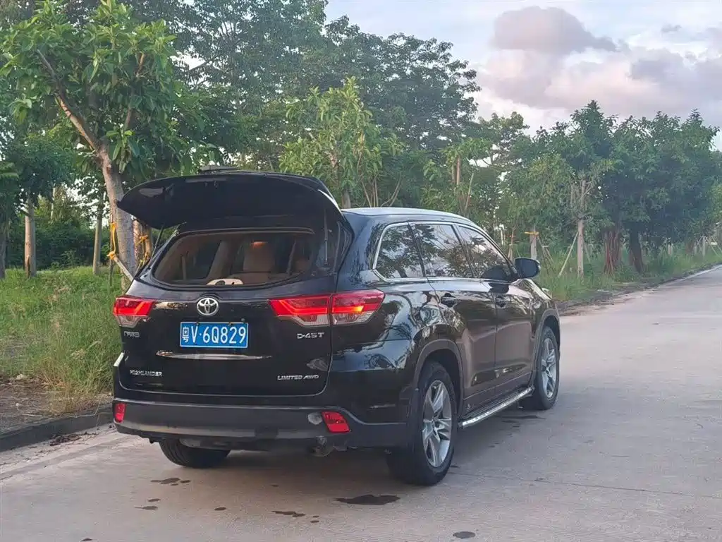 Toyota Highlander 2019