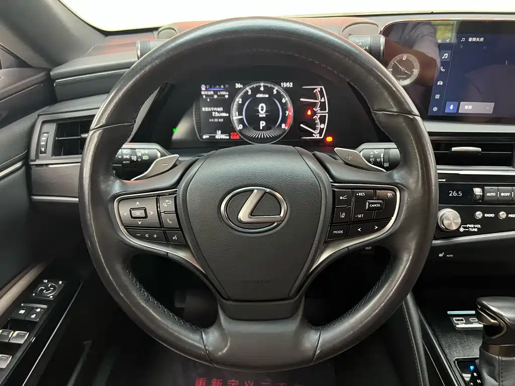 Lexus ES 2023 — фото 14