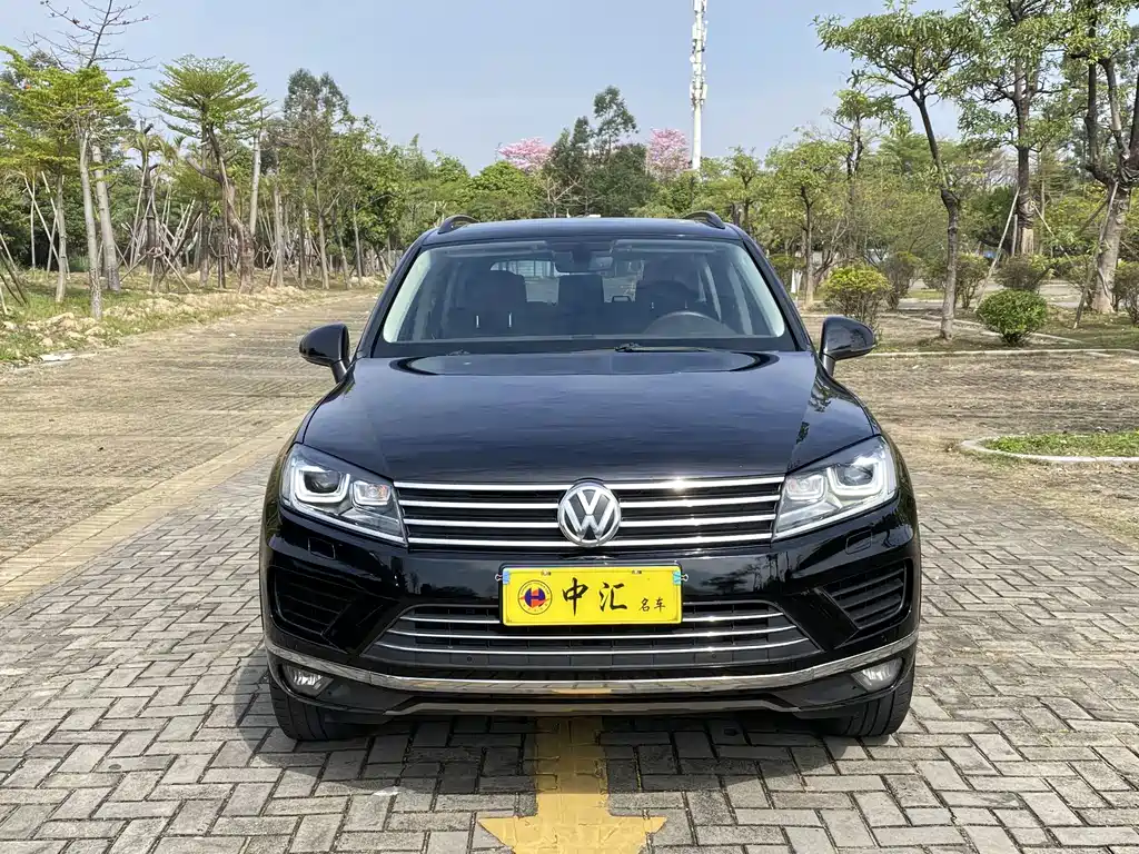 Volkswagen Touareg 2017 — фото 2