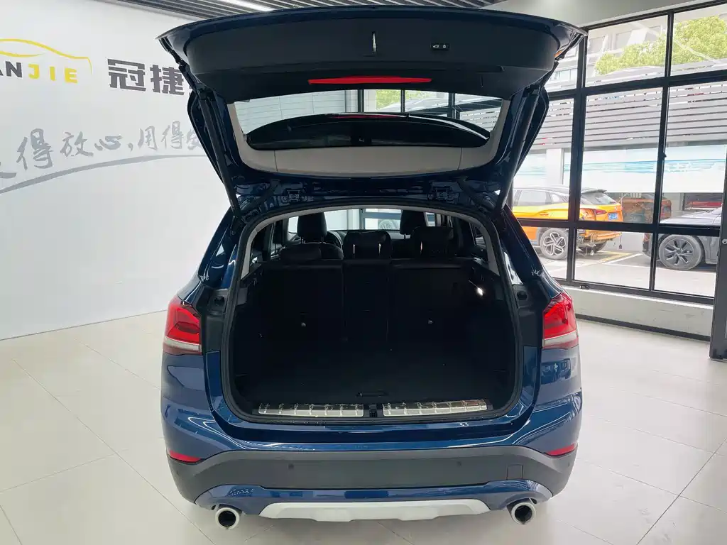 BMW X1 2021 — фото 14