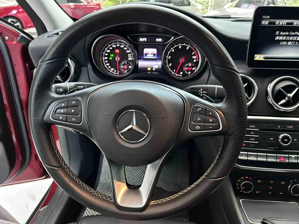Mercedes-Benz GLA 2018 — фото 6