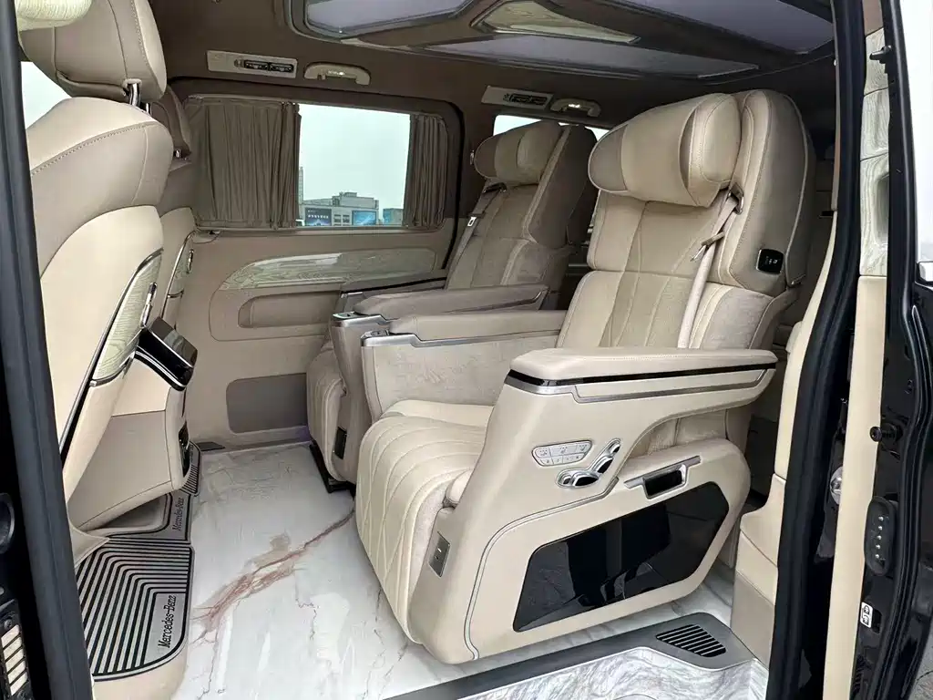 Mercedes-Benz Vito 2023 — фото 14