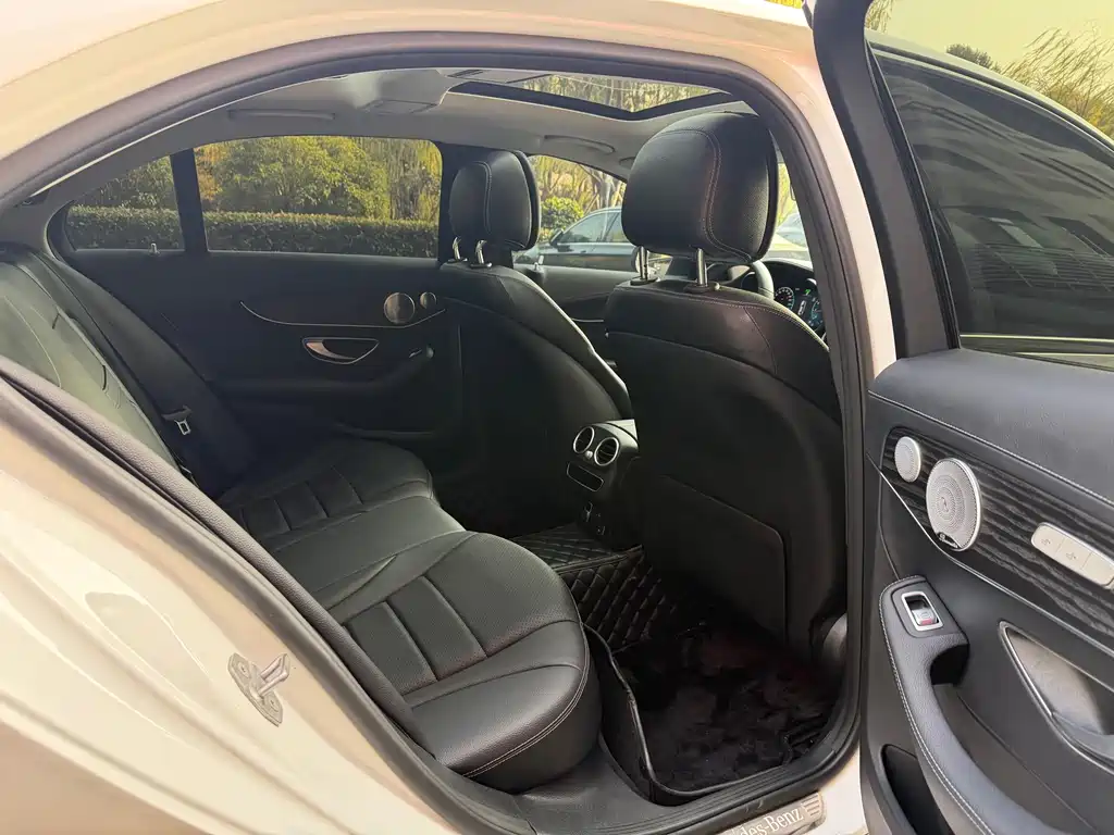 Mercedes-Benz C-Class 2021 — фото 12