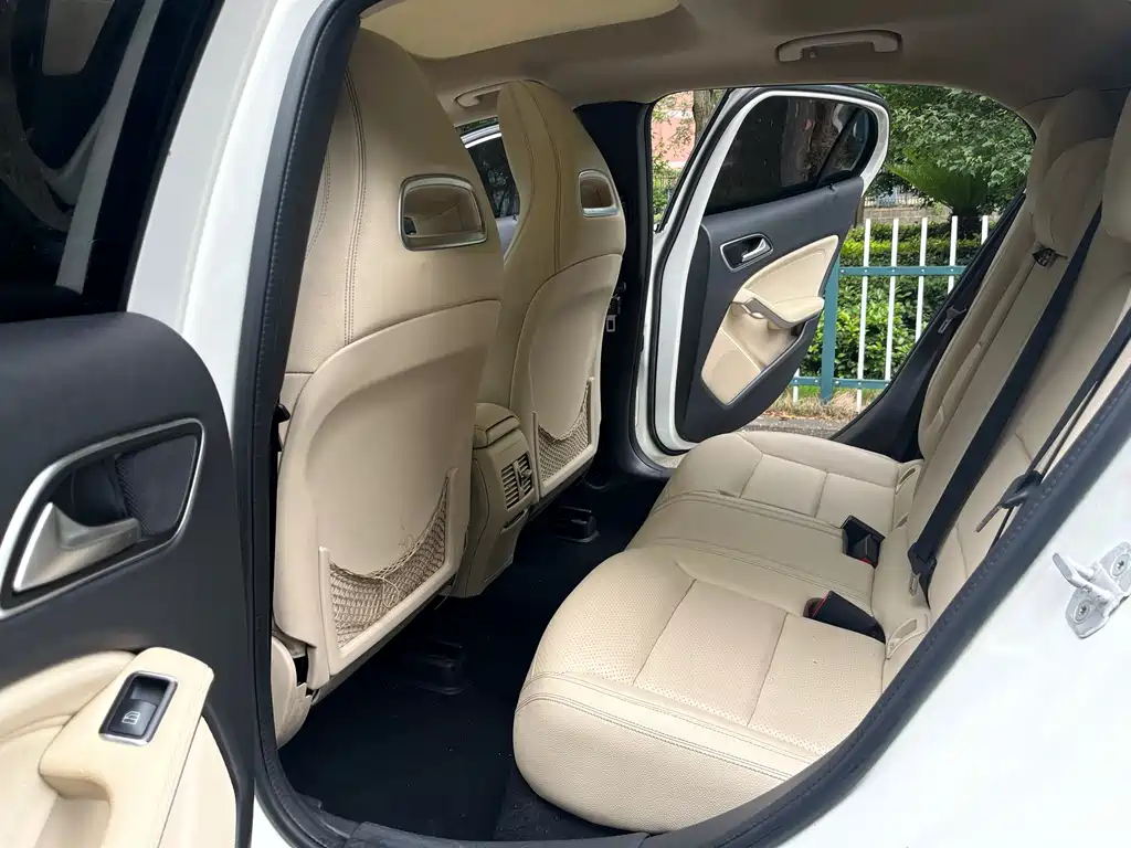 Mercedes-Benz GLA 2015 — фото 6