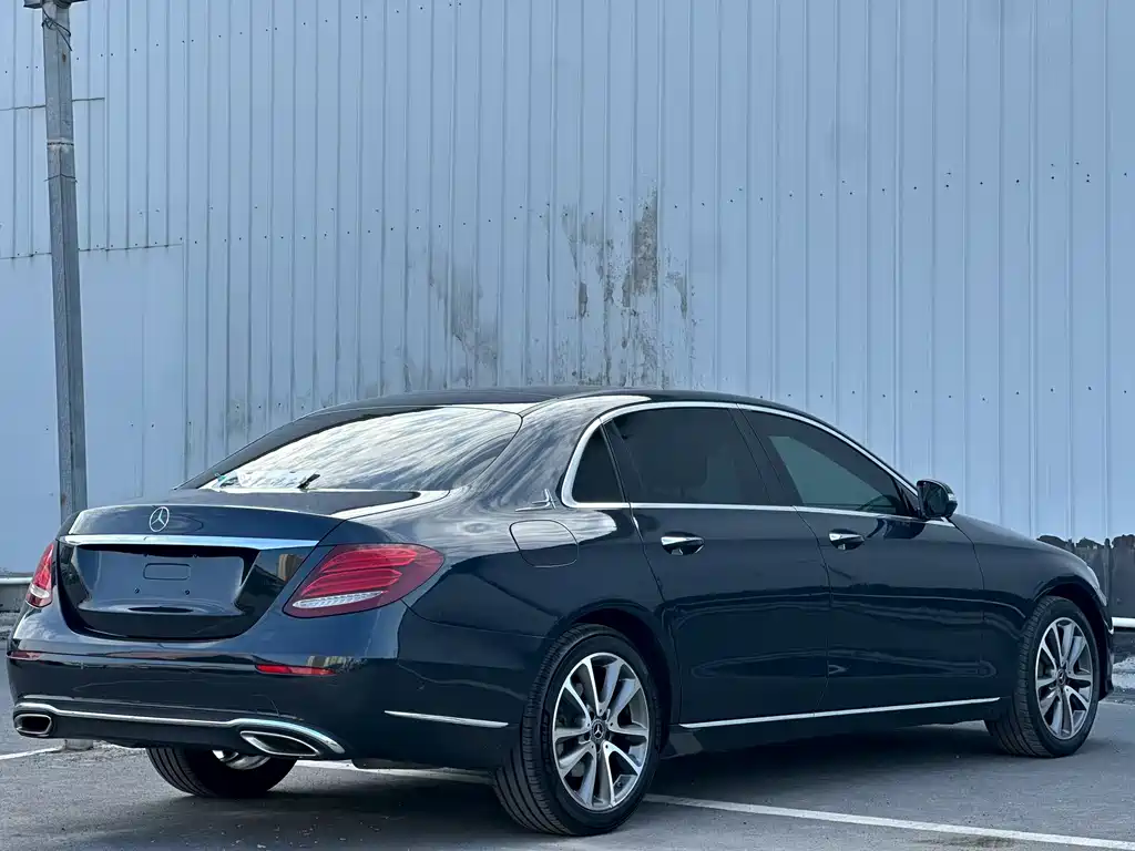 Mercedes-Benz E-Class 2017 — фото 7