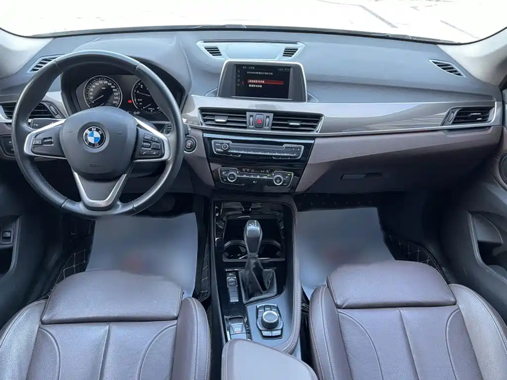 BMW X1 2019 — фото 8