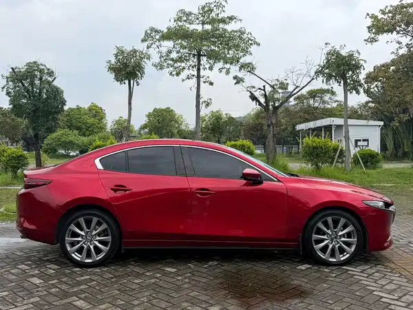 Mazda 3 Axela 2020