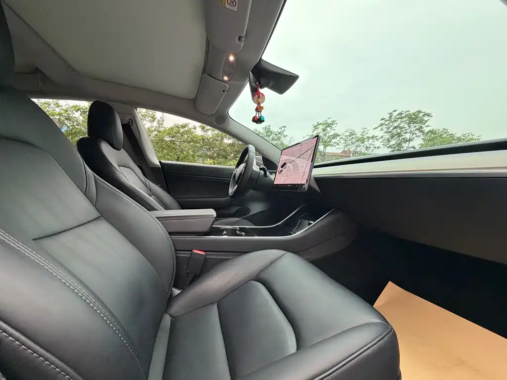 Tesla Model 3 2019 — фото 10