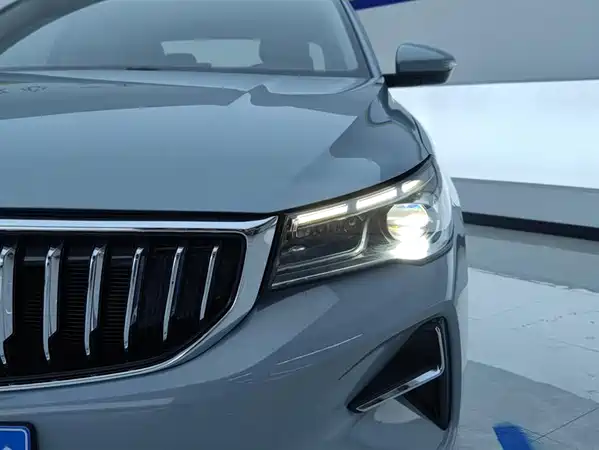 Geely Emgrand 2024