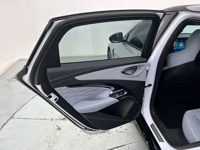 BYD Seal 2023 — фото 28