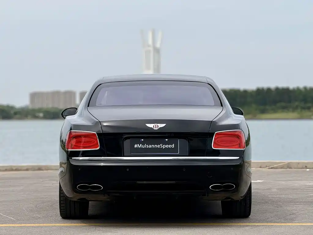 Bentley Flying Spur 2019 — фото 5