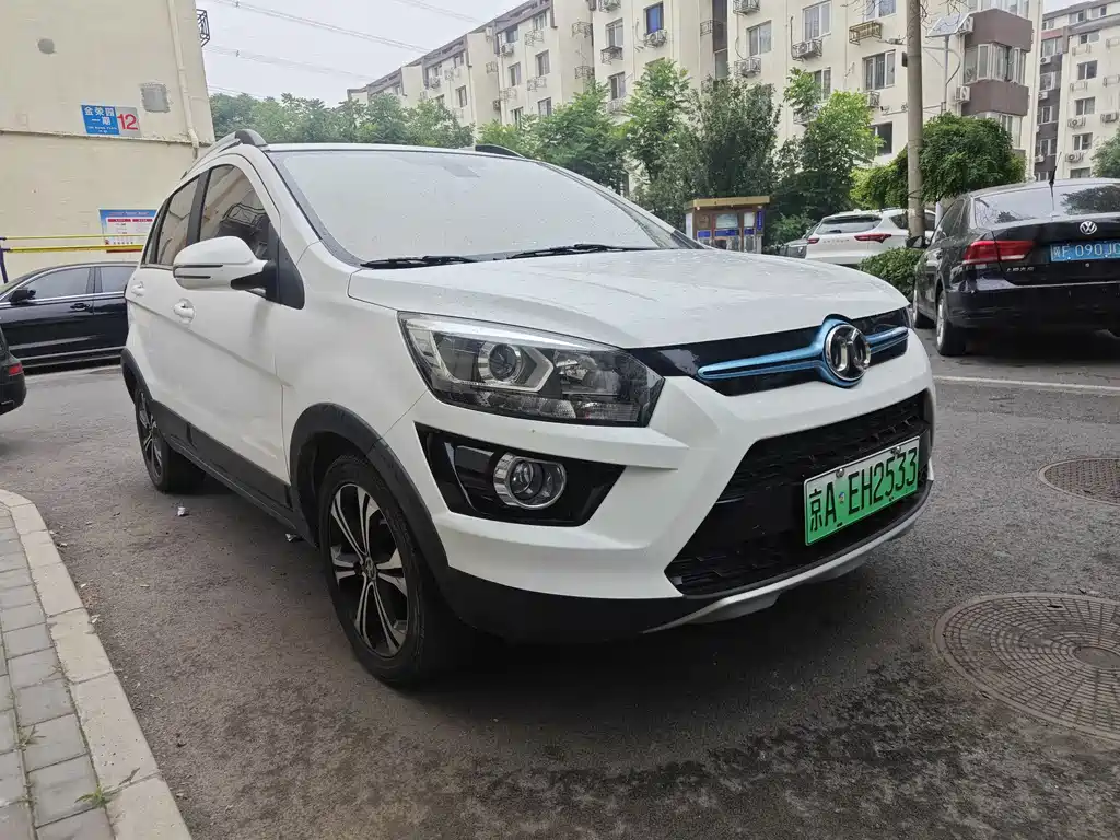 BAIC New Energy EX 2018 — фото 4