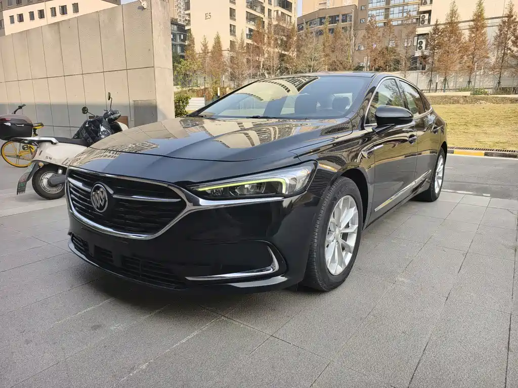 Buick LaCrosse 2020 — фото 1