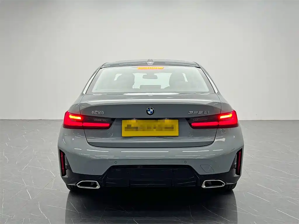 BMW 3 Series 2025