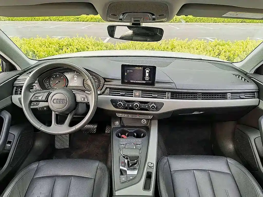 Audi A4L 2017