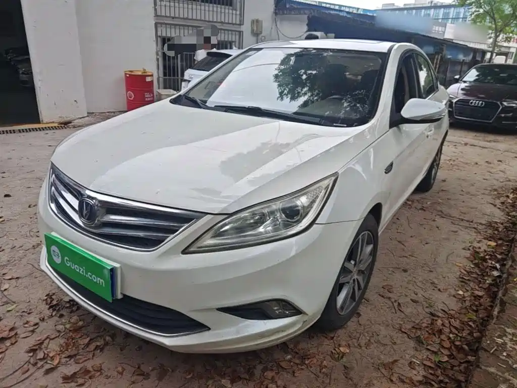 Changan Eado 2015 — фото 1