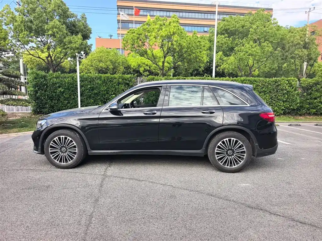 Mercedes-Benz GLC 2018 — фото 7