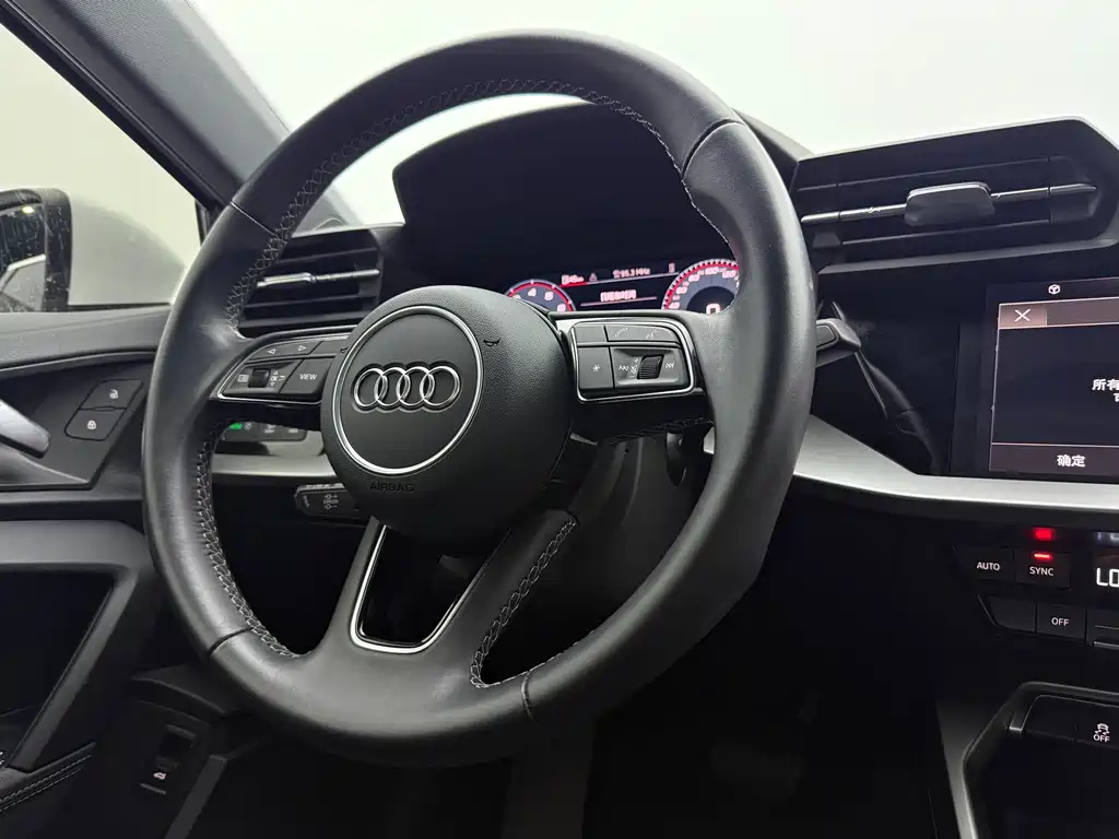 Audi A3 2023 — фото 13