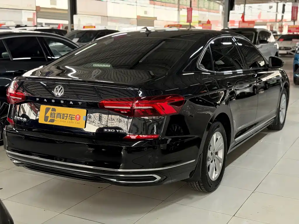 Volkswagen Passat 2020 — фото 15