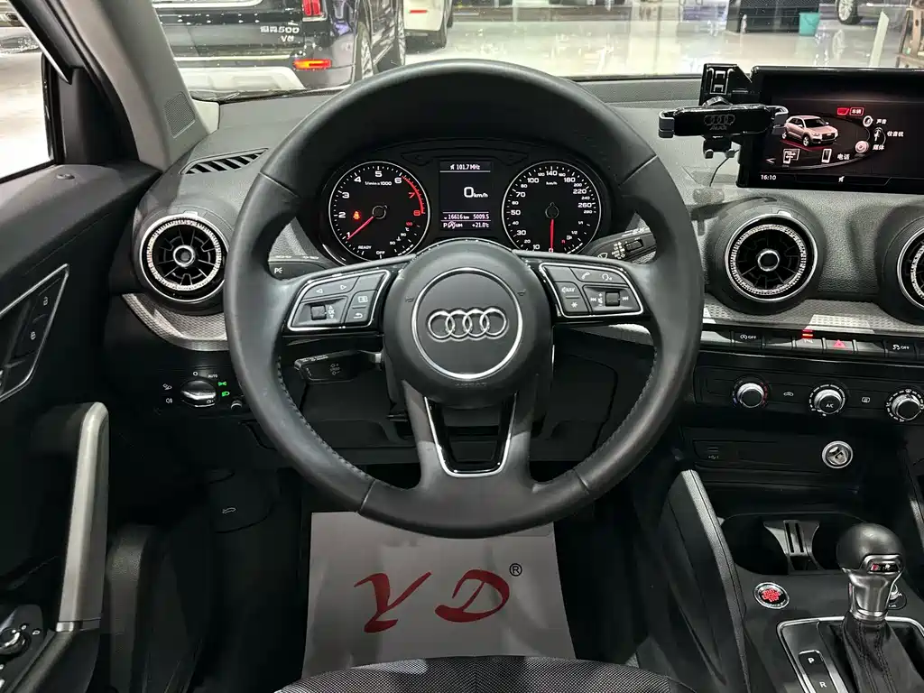Audi Q2L 2020 — фото 6