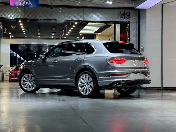 Bentley Bentayga 2021