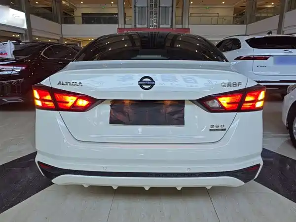 Nissan Teana 2020
