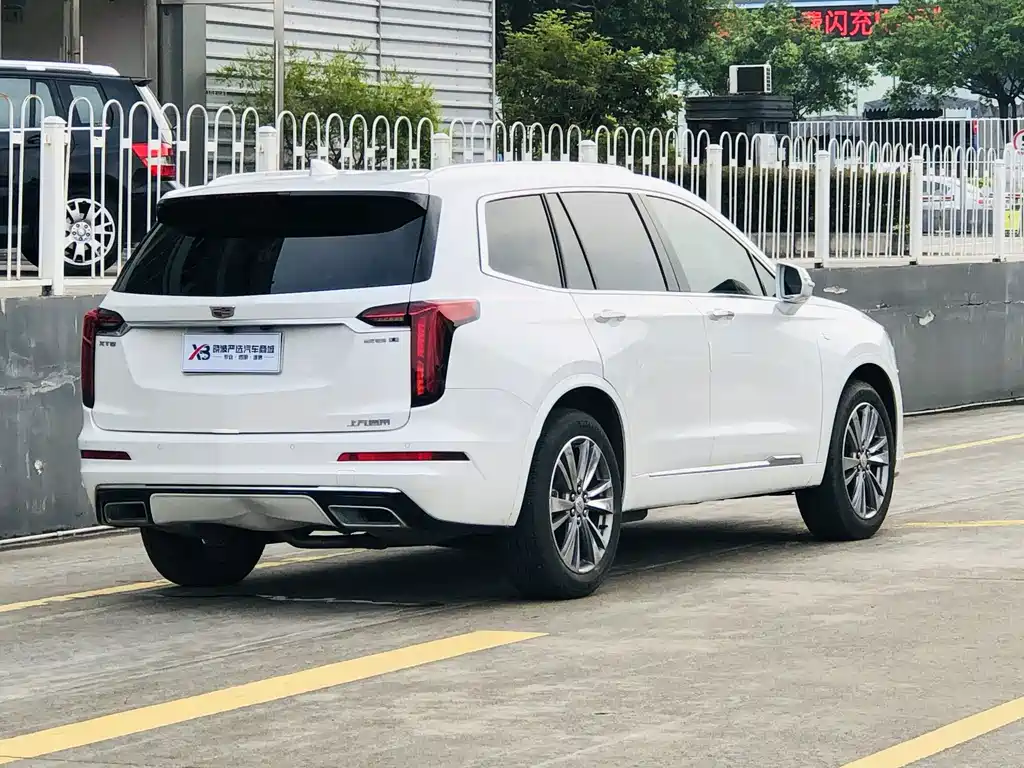 Cadillac XT6 2020 — фото 4