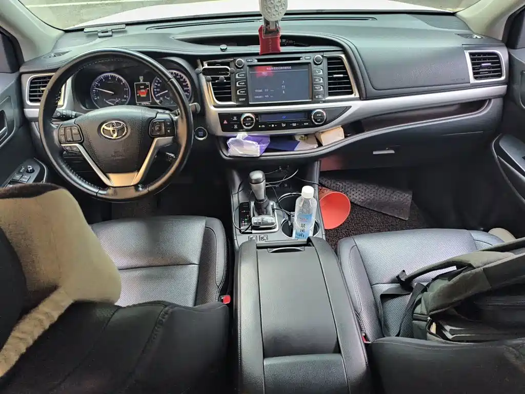 Toyota Highlander 2015 — фото 13