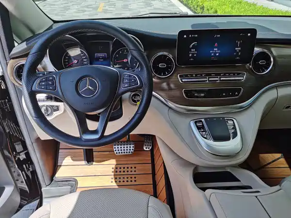 Mercedes-Benz V-Class 2021