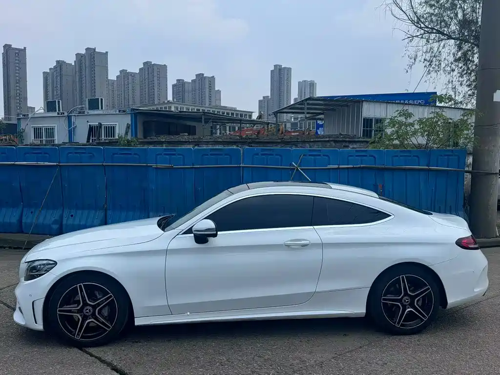 Mercedes-Benz C-Class 2019 — фото 4