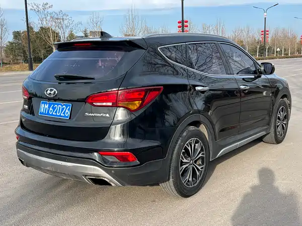 Hyundai Santa Fe 2017