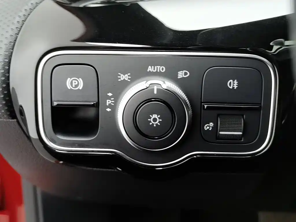 Mercedes-Benz A-Class 2019 — фото 21