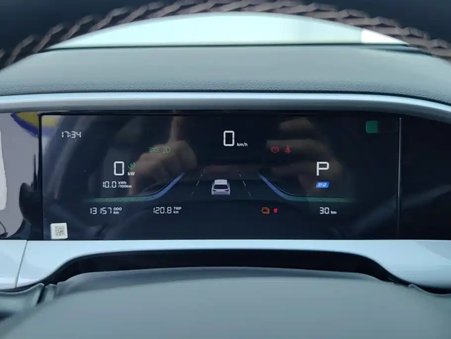 Geely Galaxy Starwish 2025 — фото 14