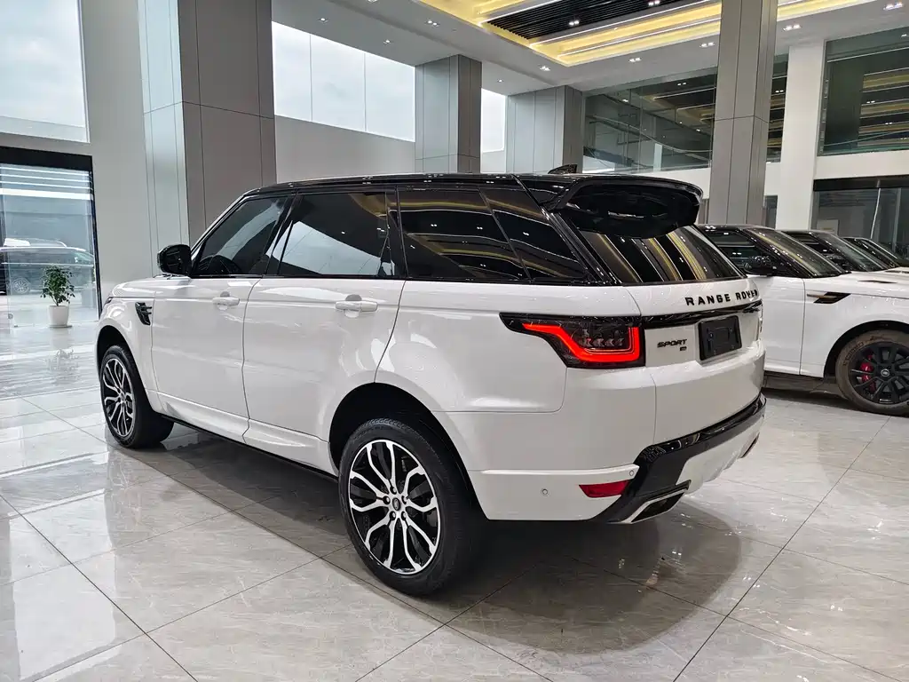 Land Rover Sport 2022 — фото 4