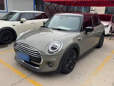 MINI MINI 2019