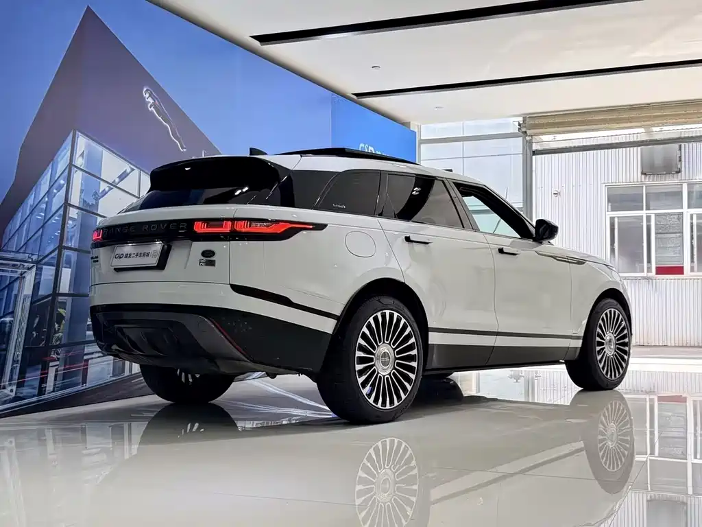 Land Rover Velar 2019 — фото 6